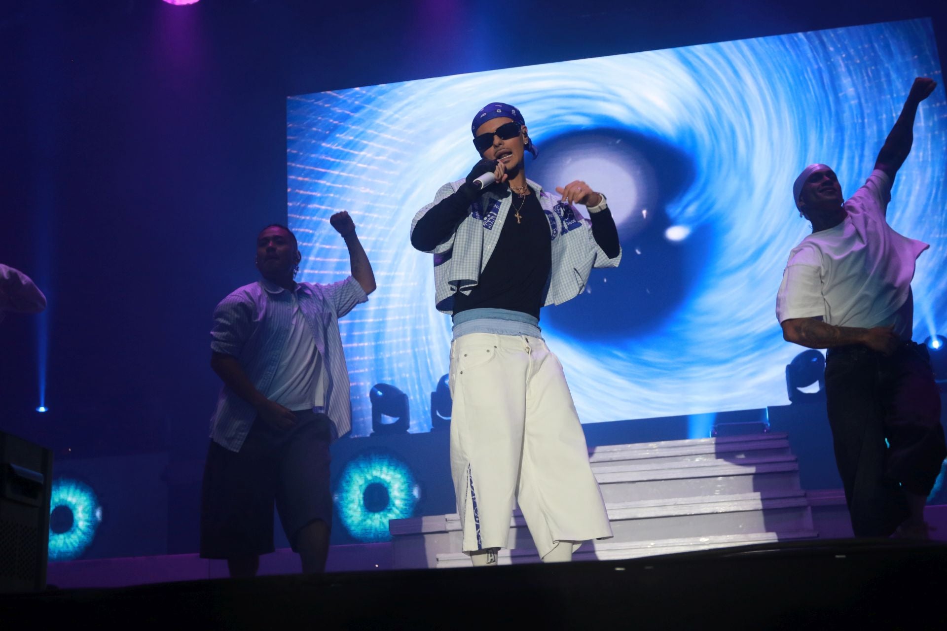 Abraham Mateo ilumina el escenario de Poniente, en Gijón