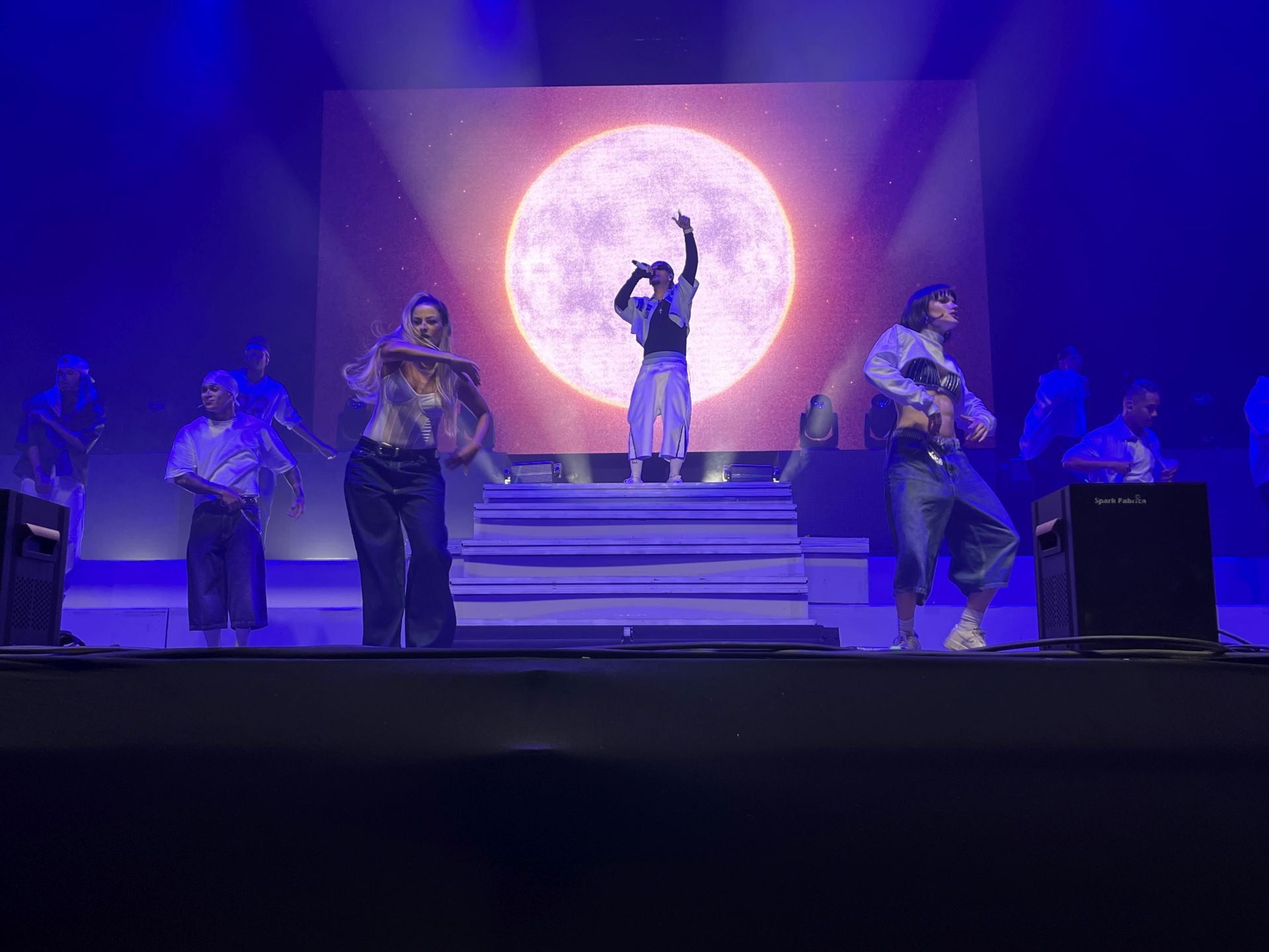 Abraham Mateo ilumina el escenario de Poniente, en Gijón