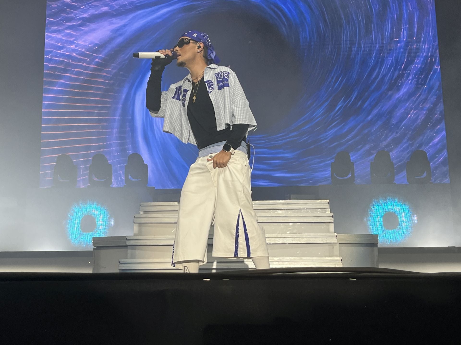 Abraham Mateo ilumina el escenario de Poniente, en Gijón