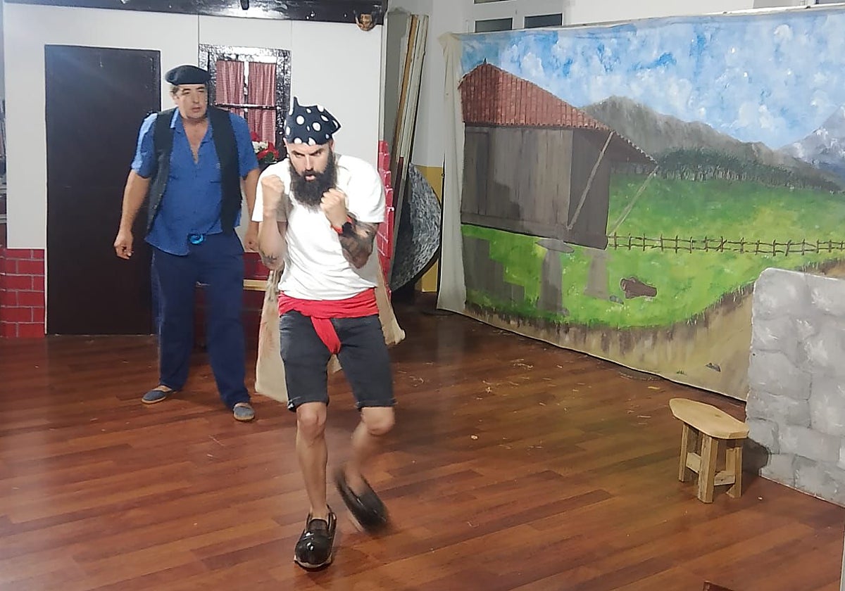 Ensayo de la obra en Ferrero.