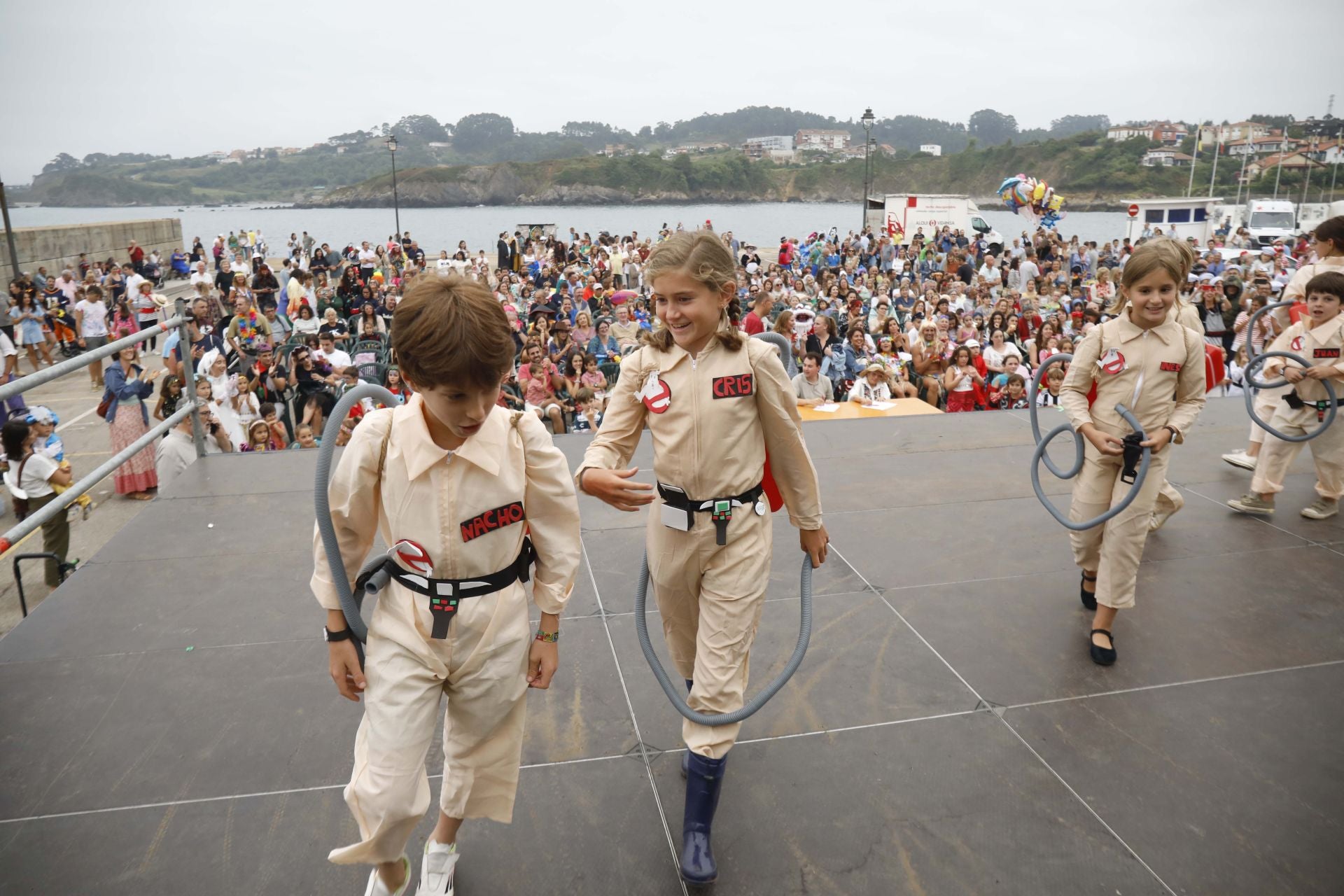 Luanco se llena de fiesta y disfracesen su tradicional carnaval de verano