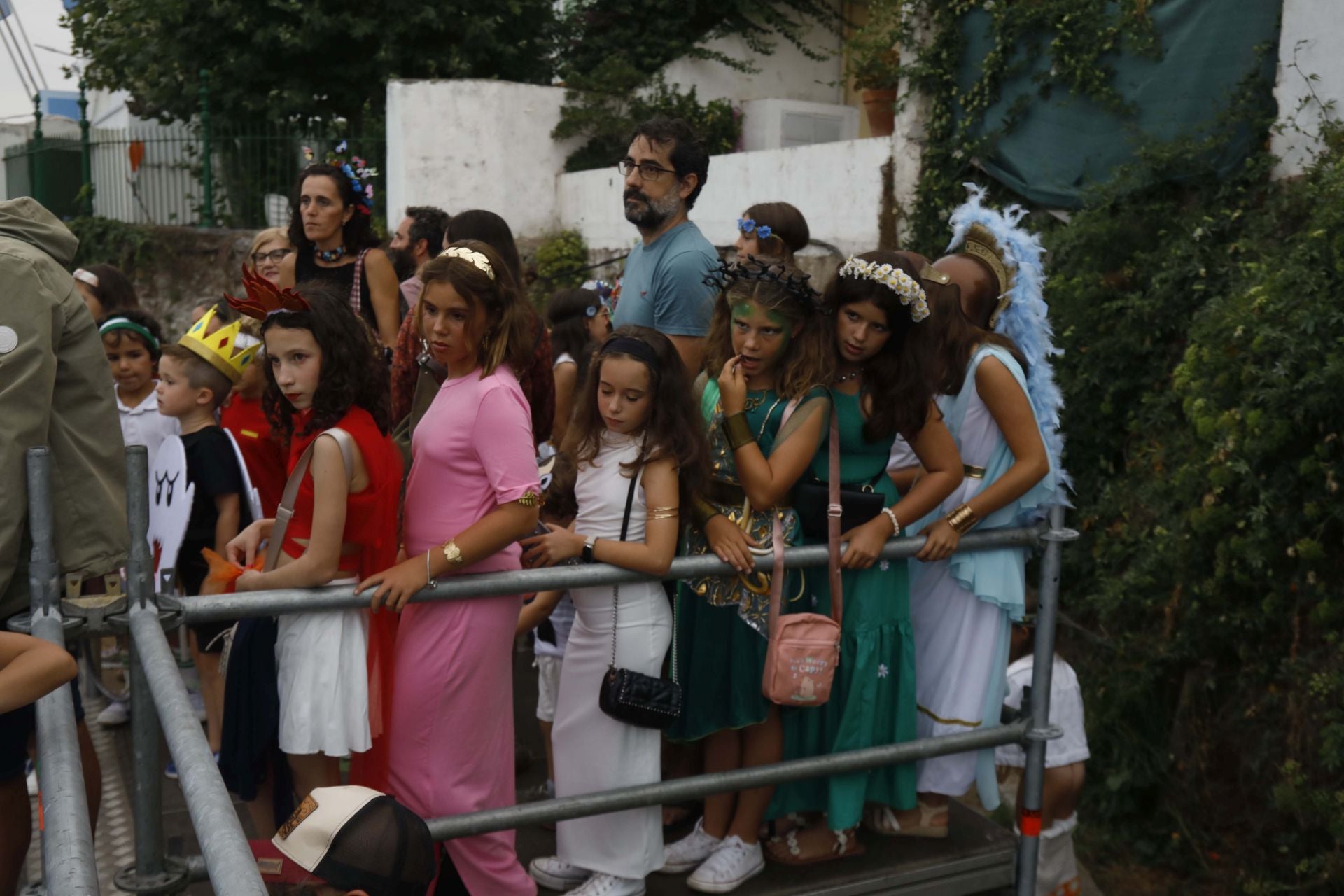 Luanco se llena de fiesta y disfracesen su tradicional carnaval de verano