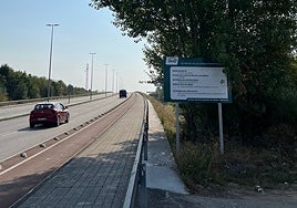 A la derecha, la parcela que se quiere ceder para la Ciudad de la Justicia, junto al vial de acceso a Parque Principado.