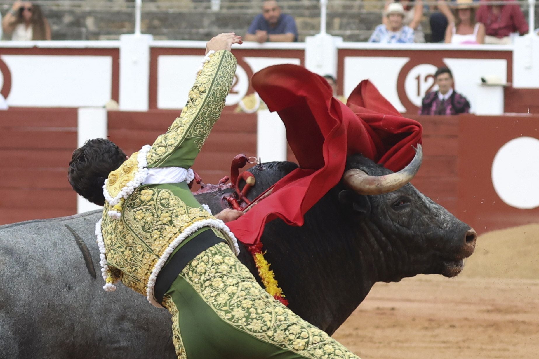 Tercera tarde de toros en la Feria de Begoña de Gijón