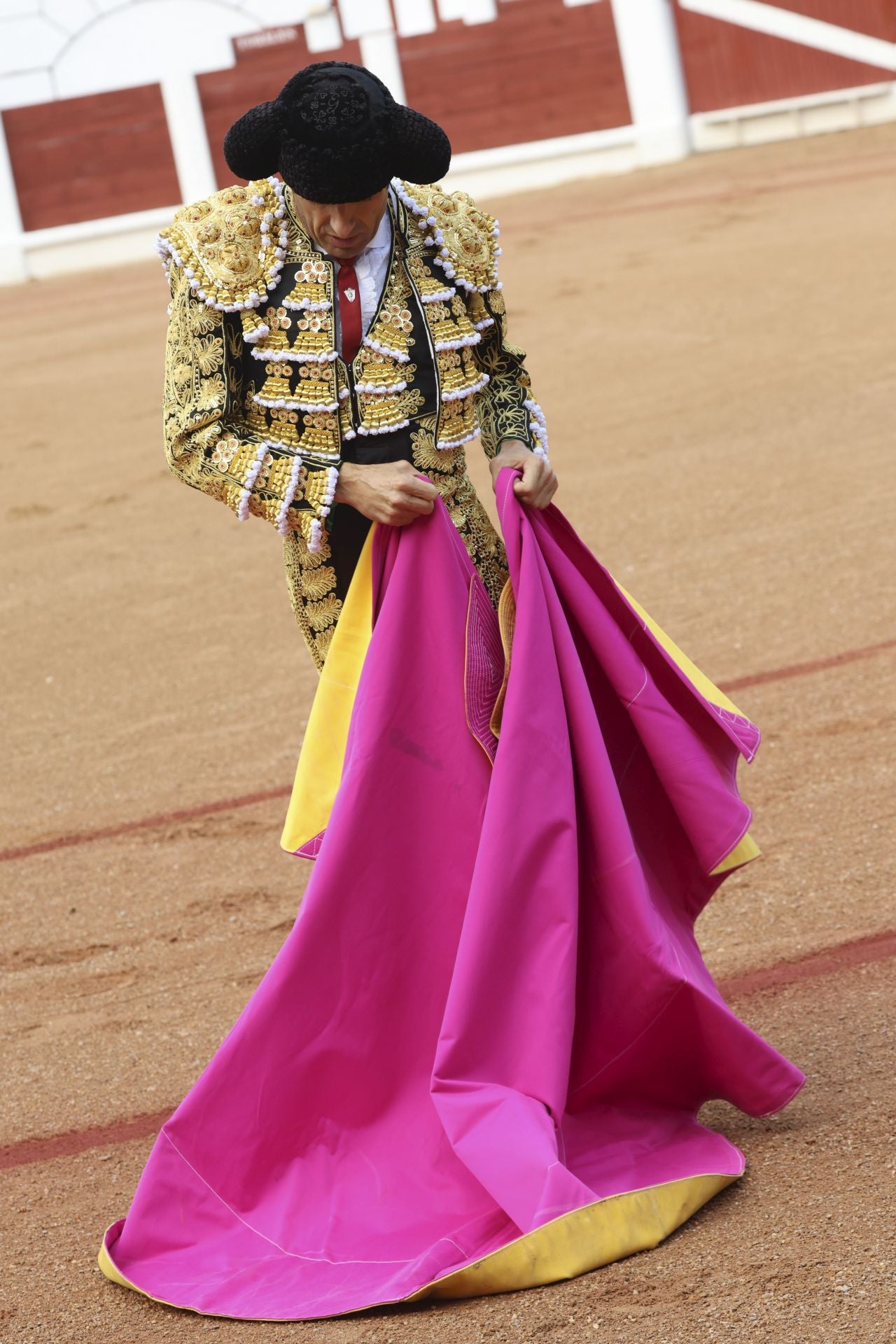 Tercera tarde de toros en la Feria de Begoña de Gijón