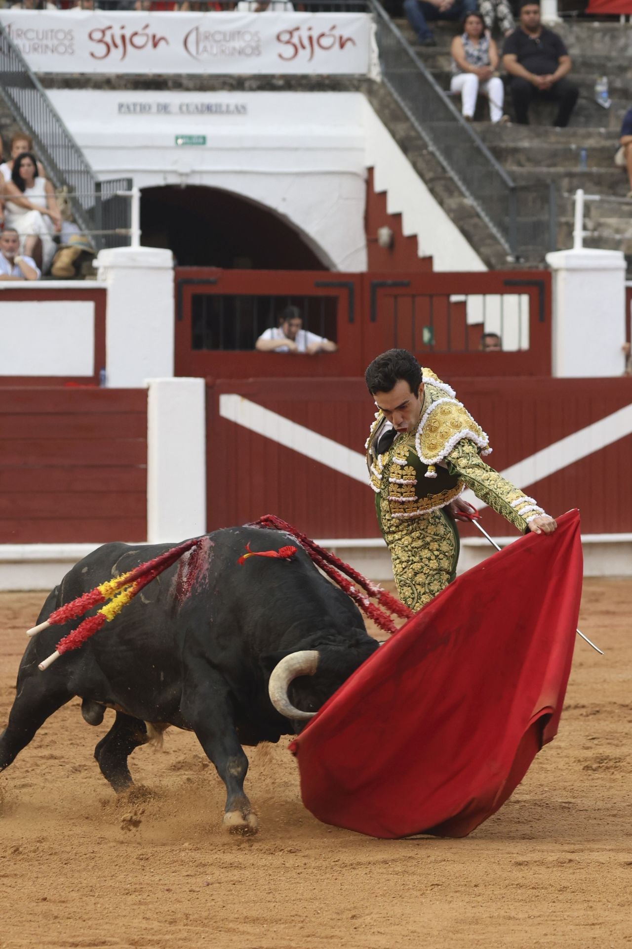 Tercera tarde de toros en la Feria de Begoña de Gijón