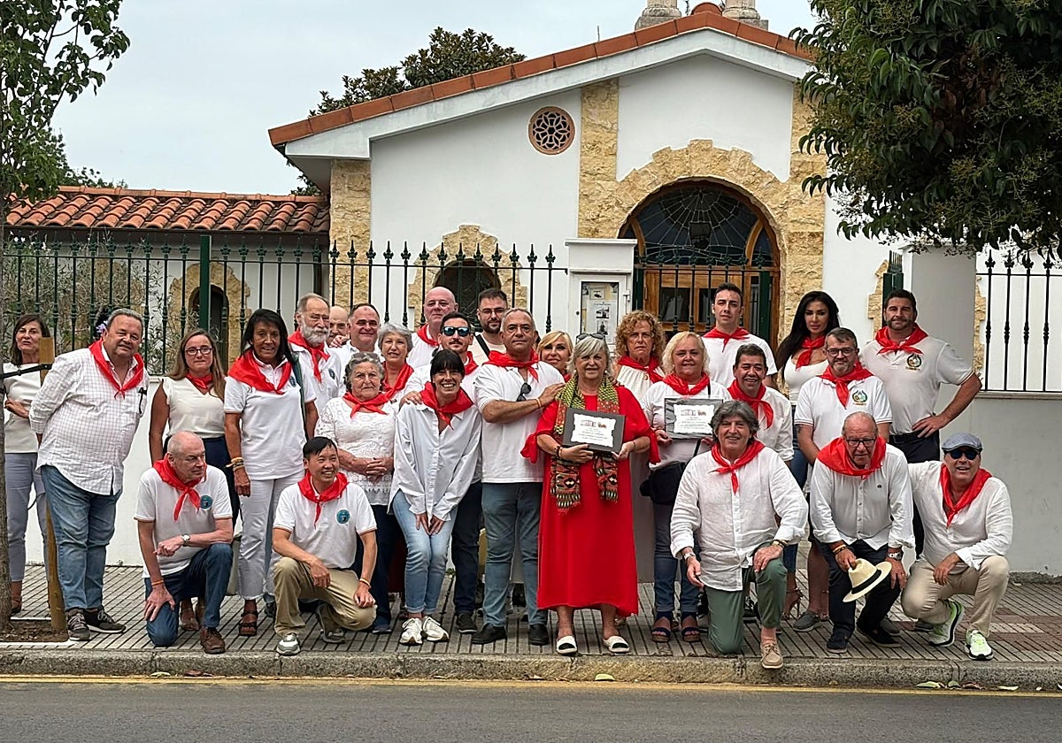 La peña León de Judá con los galardonados.