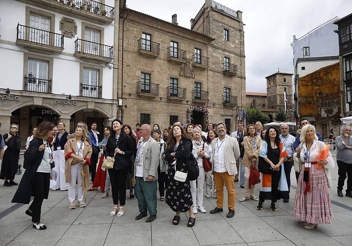 Los participantes en el Curso de Coleccionismo y Arte Contemporáneo que se celebró en julio estrenaron la primera formación de la Universidad Nebrija en Avilés.