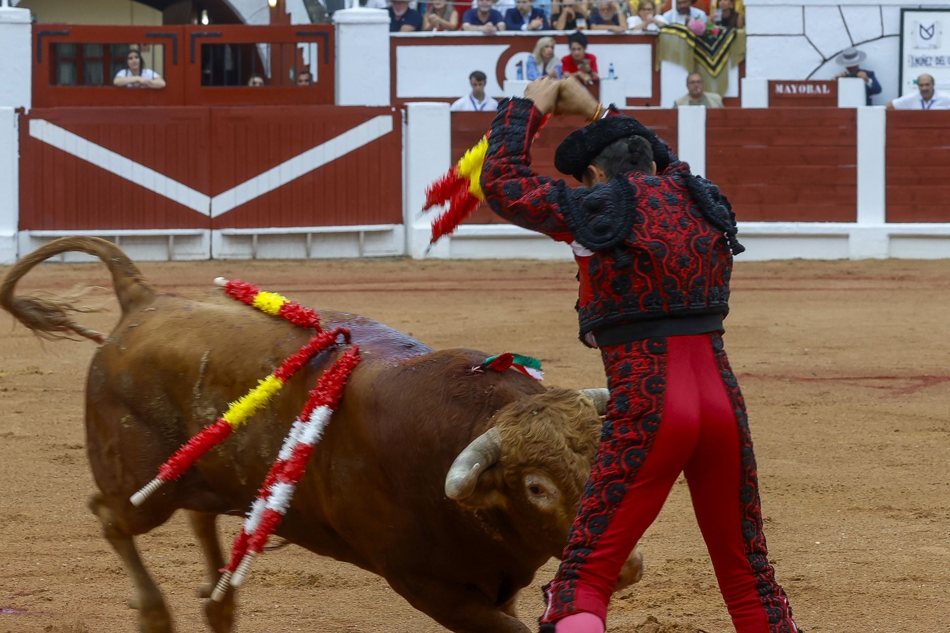 La cuarta de la Feria de Begoña de Gijón, con Fortes, Ortega y Roca Rey