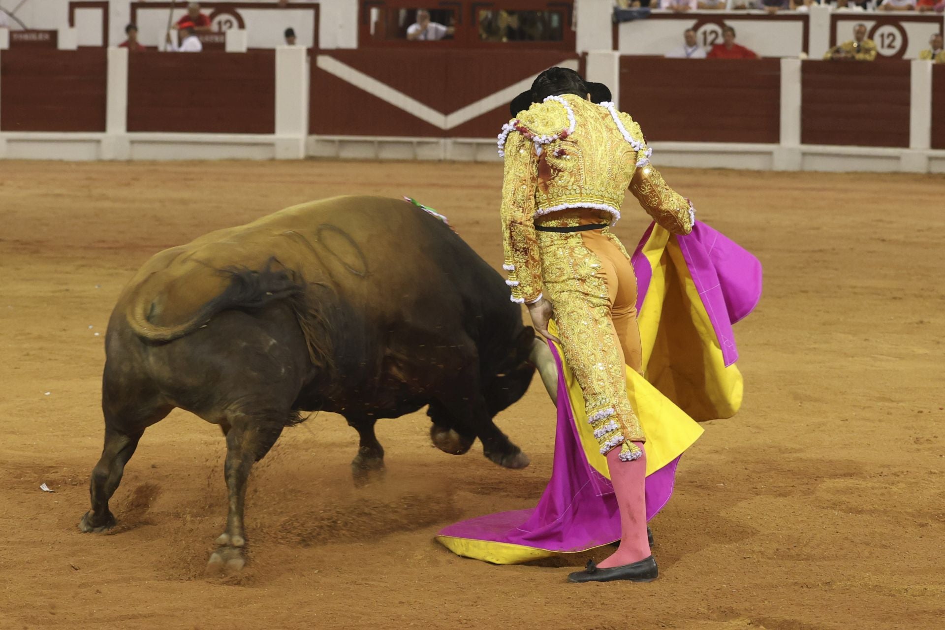 La cuarta de la Feria de Begoña de Gijón, con Fortes, Ortega y Roca Rey