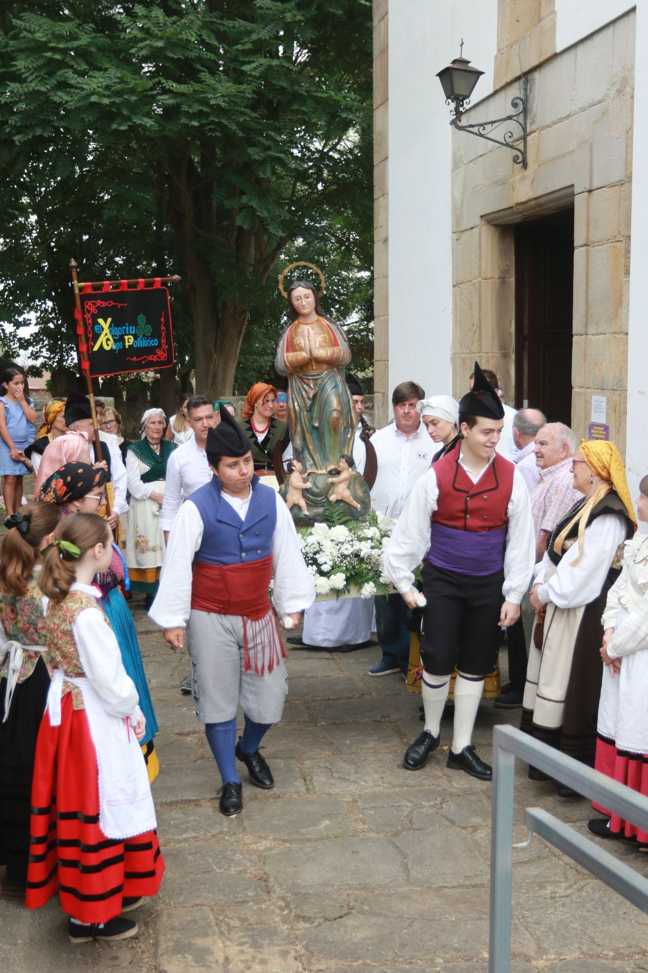 Contrueces honra a la primitiva patrona de Gijón