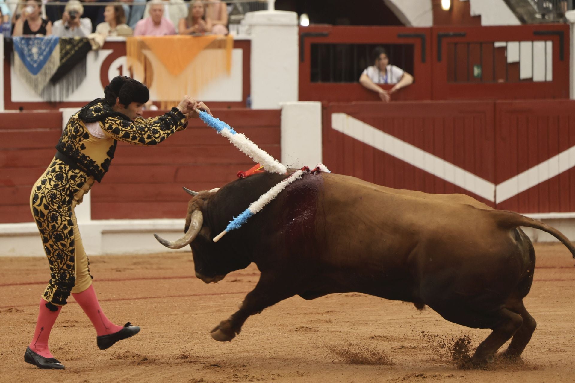 Último día de Feria taurina en Gijón: Manzanares y Talavante triunfan en El Bibio