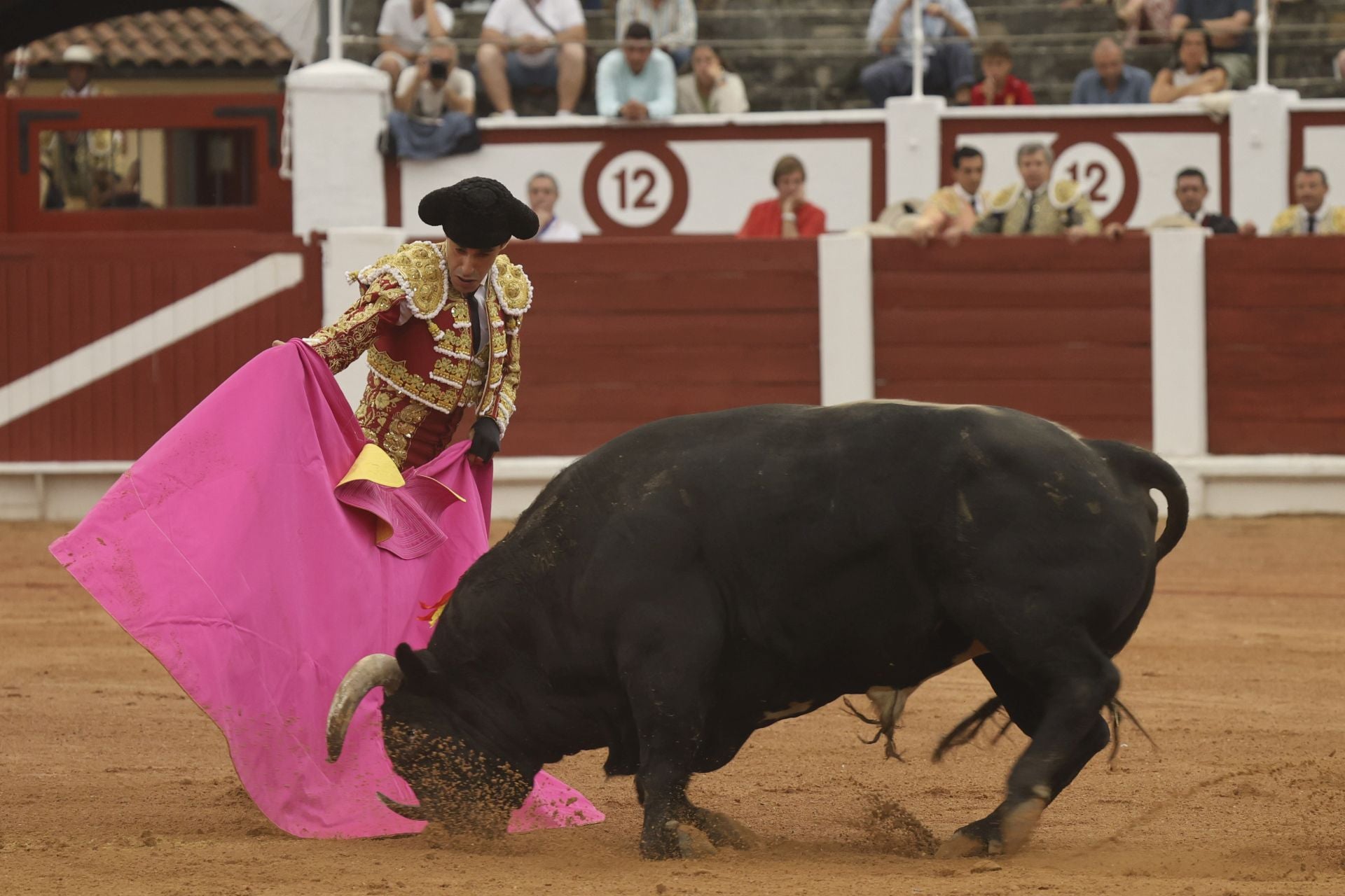 Último día de Feria taurina en Gijón: Manzanares y Talavante triunfan en El Bibio