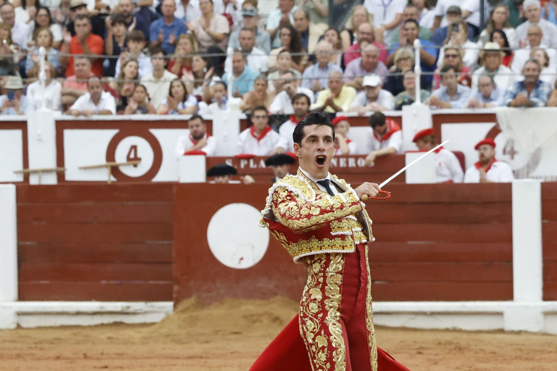 Último día de Feria taurina en Gijón: Manzanares y Talavante triunfan en El Bibio