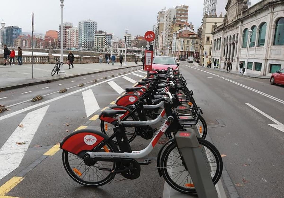 Estación de bicicletas públicas en el Campo Valdés