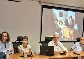 Olga Laosa, Julia Mollá, Leocadio Rodríguez Mañas y Jesús Frías, ayer en Luanco.