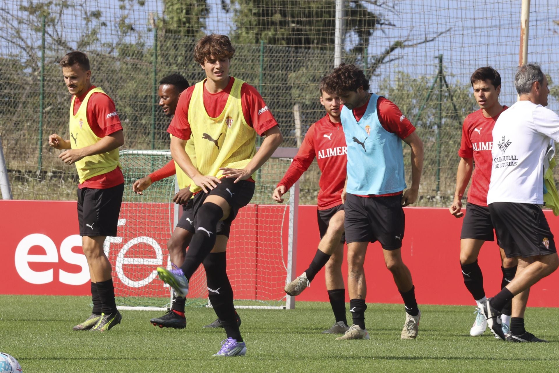 El entrenamiento del Sporting de Gijón del 20 de agosto en imágenes