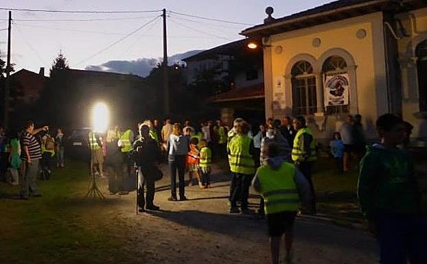 Reunión de participantes de la ruta nocturna en ediciones anteriores.