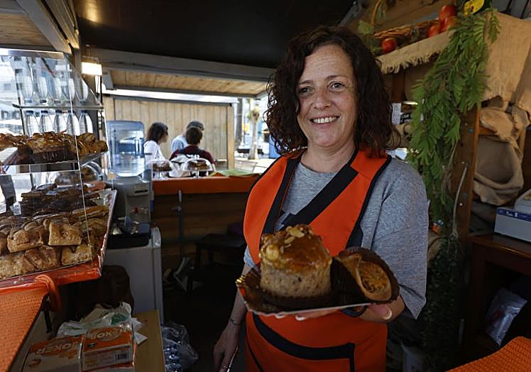 Noelia Ramos presenta los dulces de Alejandro's.