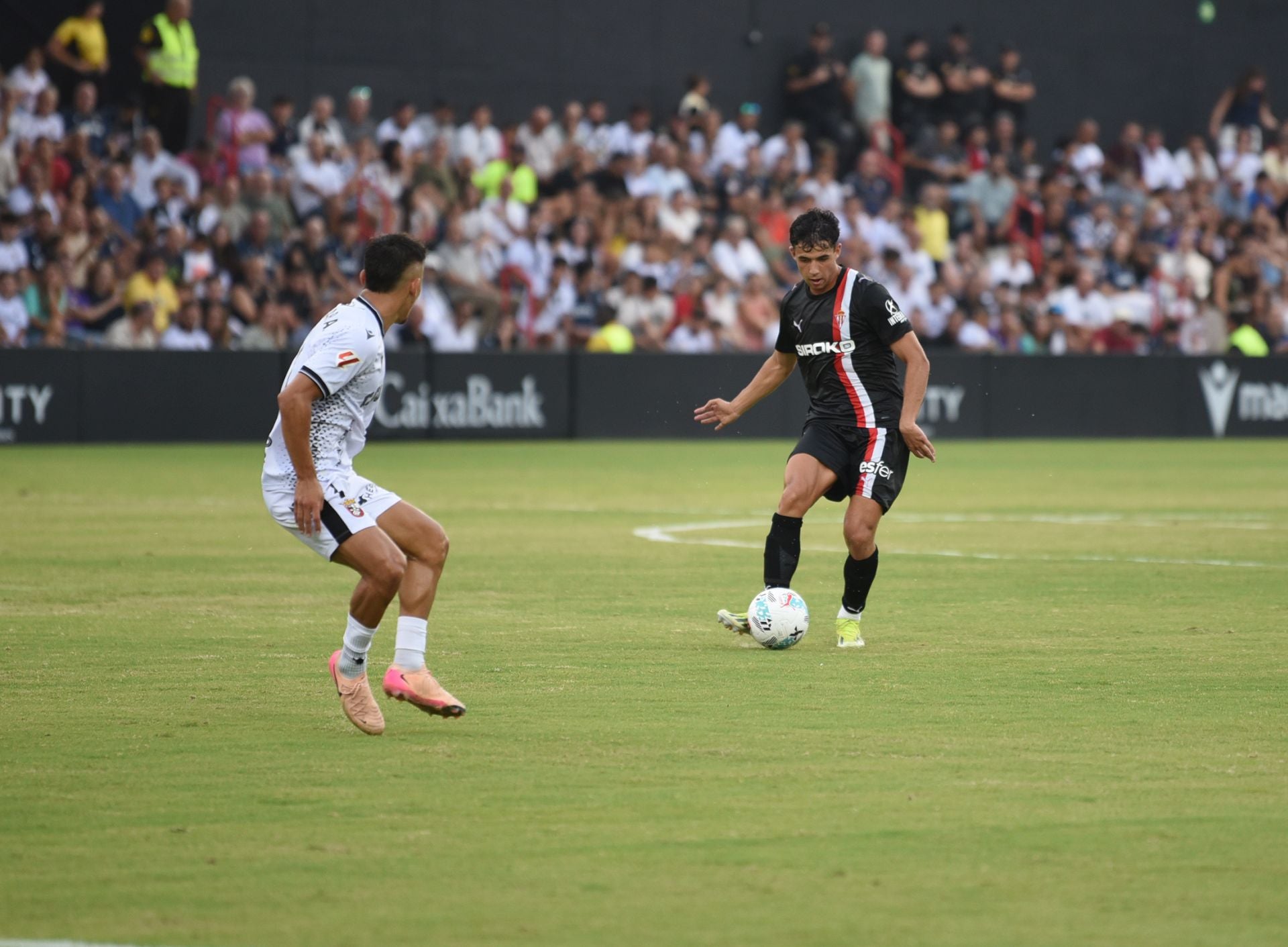 Fotos: Las mejores jugadas del A. D. Ceuta - Sporting de Gijón, en imágenes