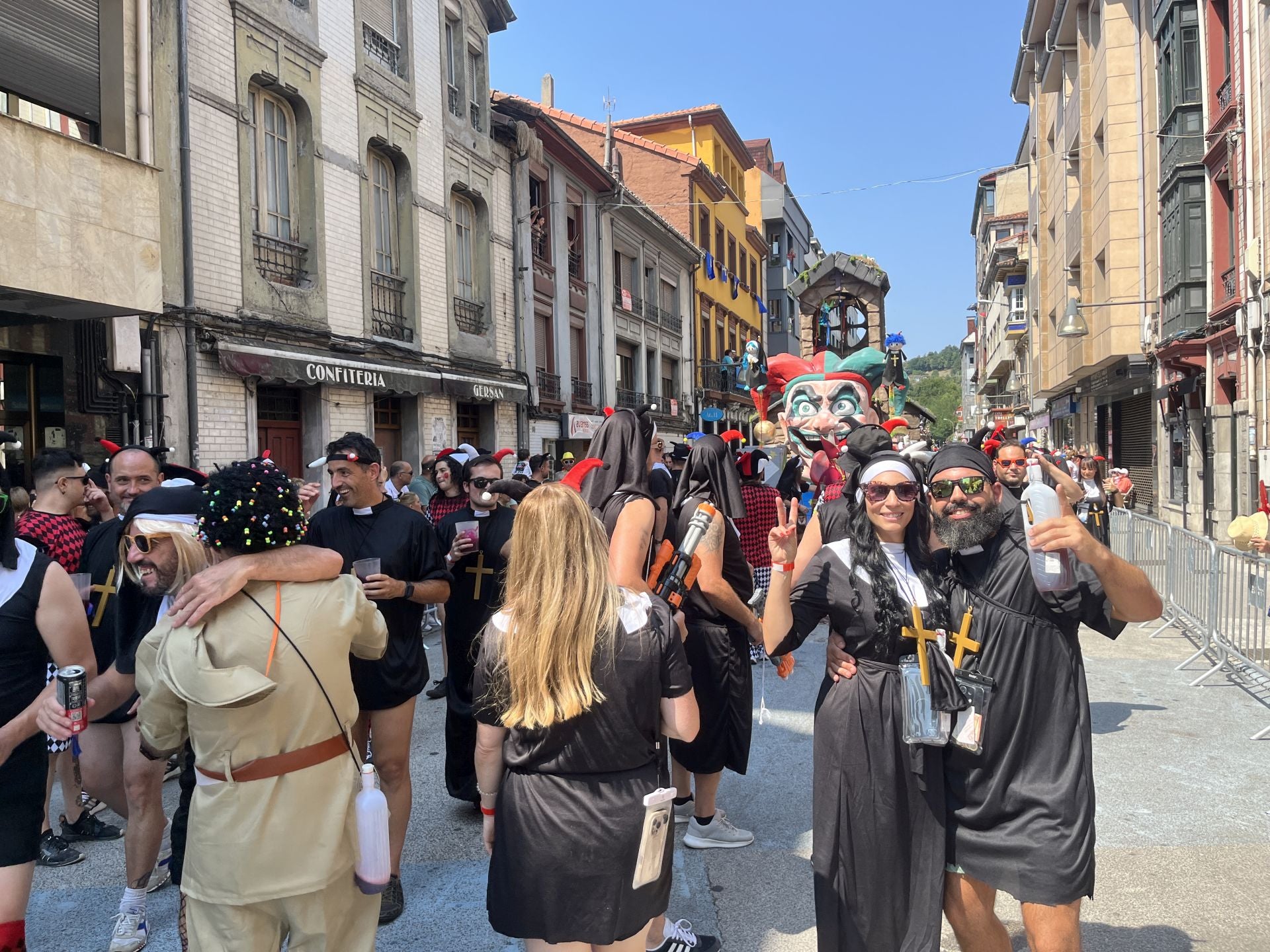 ¿Estuviste en el Descenso Folklórico del Nalón? ¡Búscate!