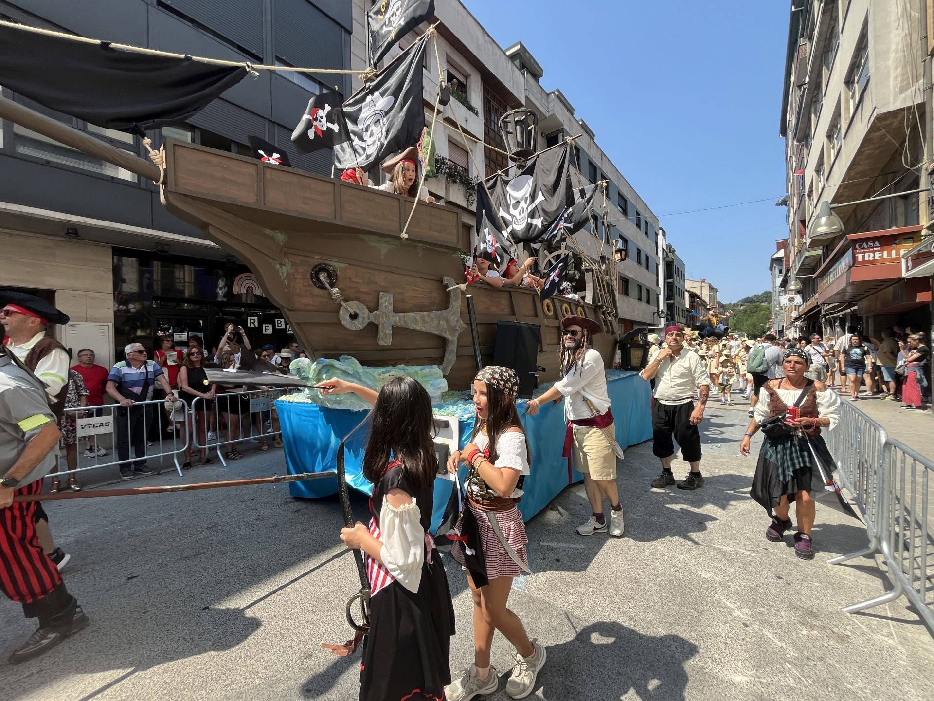 ¿Estuviste en el Descenso Folklórico del Nalón? ¡Búscate!