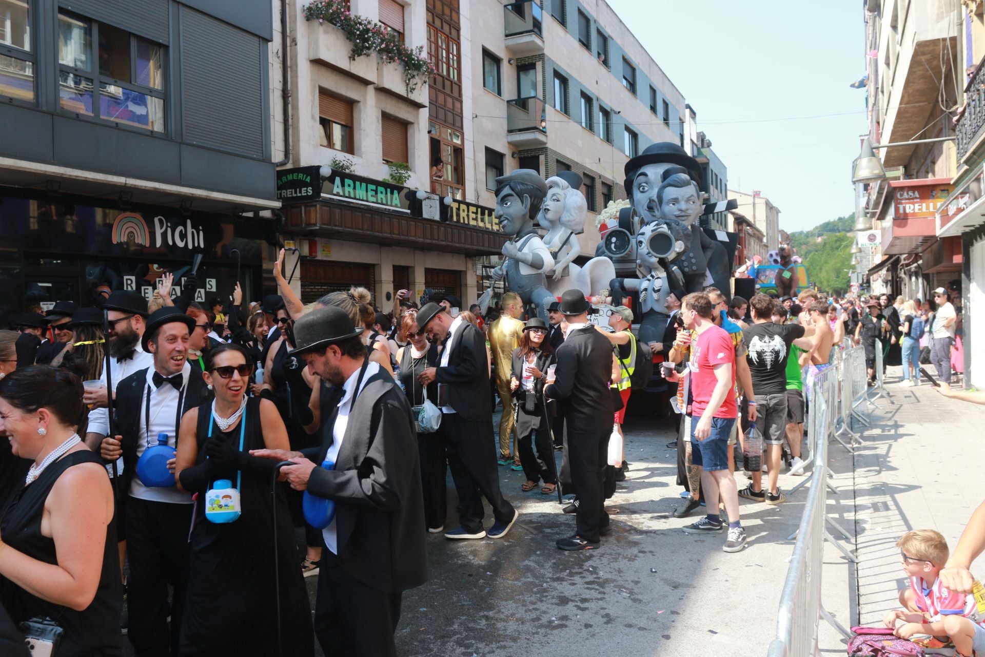 ¿Estuviste en el Descenso Folklórico del Nalón? ¡Búscate!