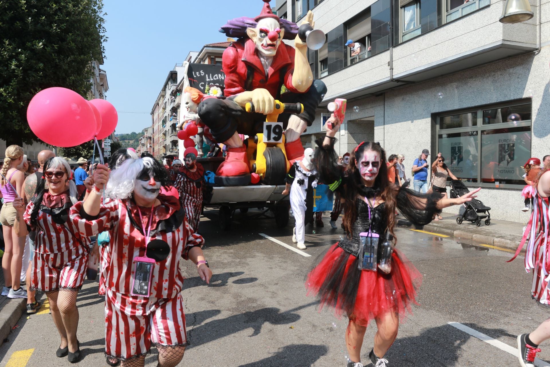 ¿Estuviste en el Descenso Folklórico del Nalón? ¡Búscate!
