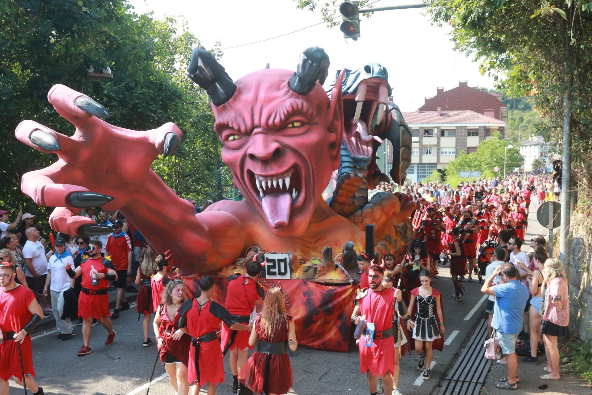¿Estuviste en el Descenso Folklórico del Nalón? ¡Búscate!