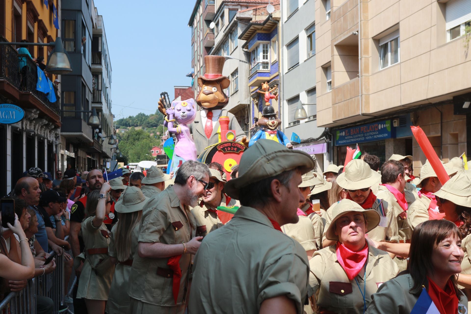 ¿Estuviste en el Descenso Folklórico del Nalón? ¡Búscate!