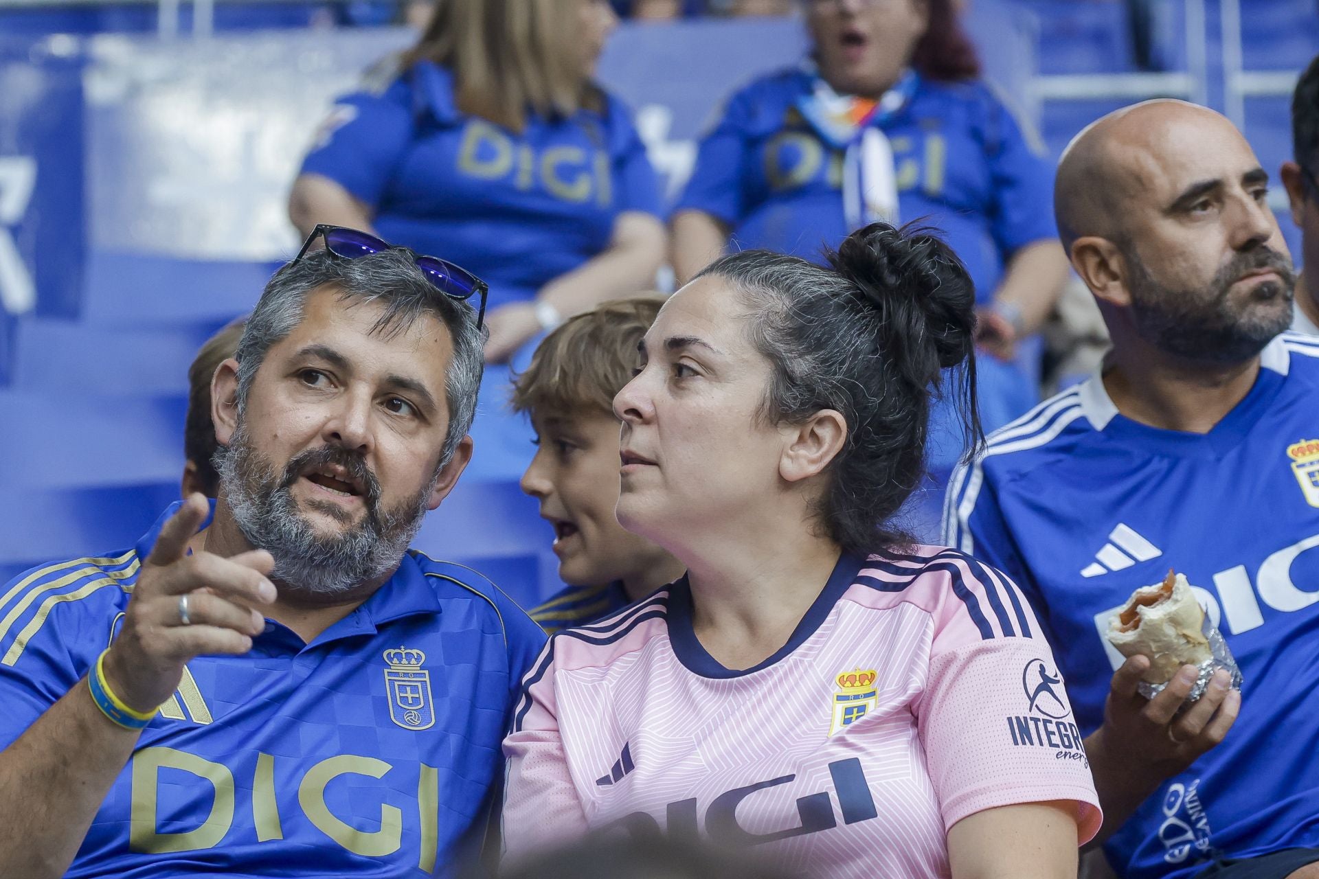 ¿Estuviste en el Real Oviedo - Real Madrid? ¡Búscate!