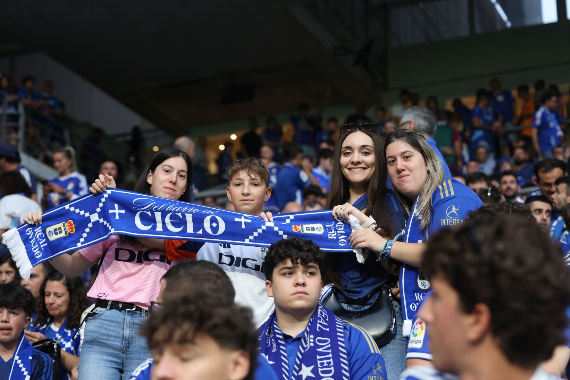 ¿Estuviste en el Real Oviedo - Real Madrid? ¡Búscate!