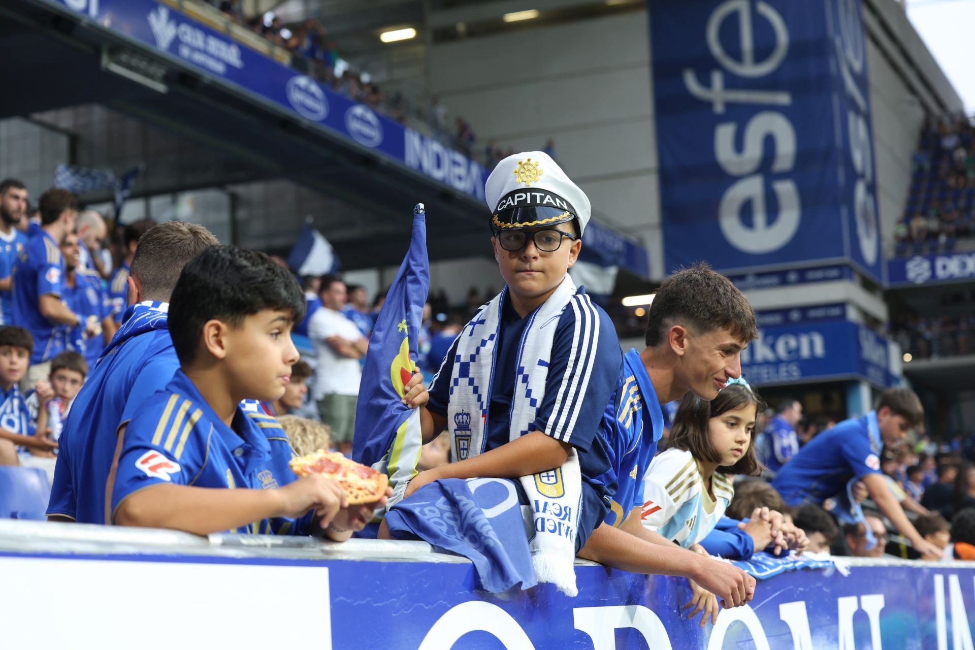 ¿Estuviste en el Real Oviedo - Real Madrid? ¡Búscate!