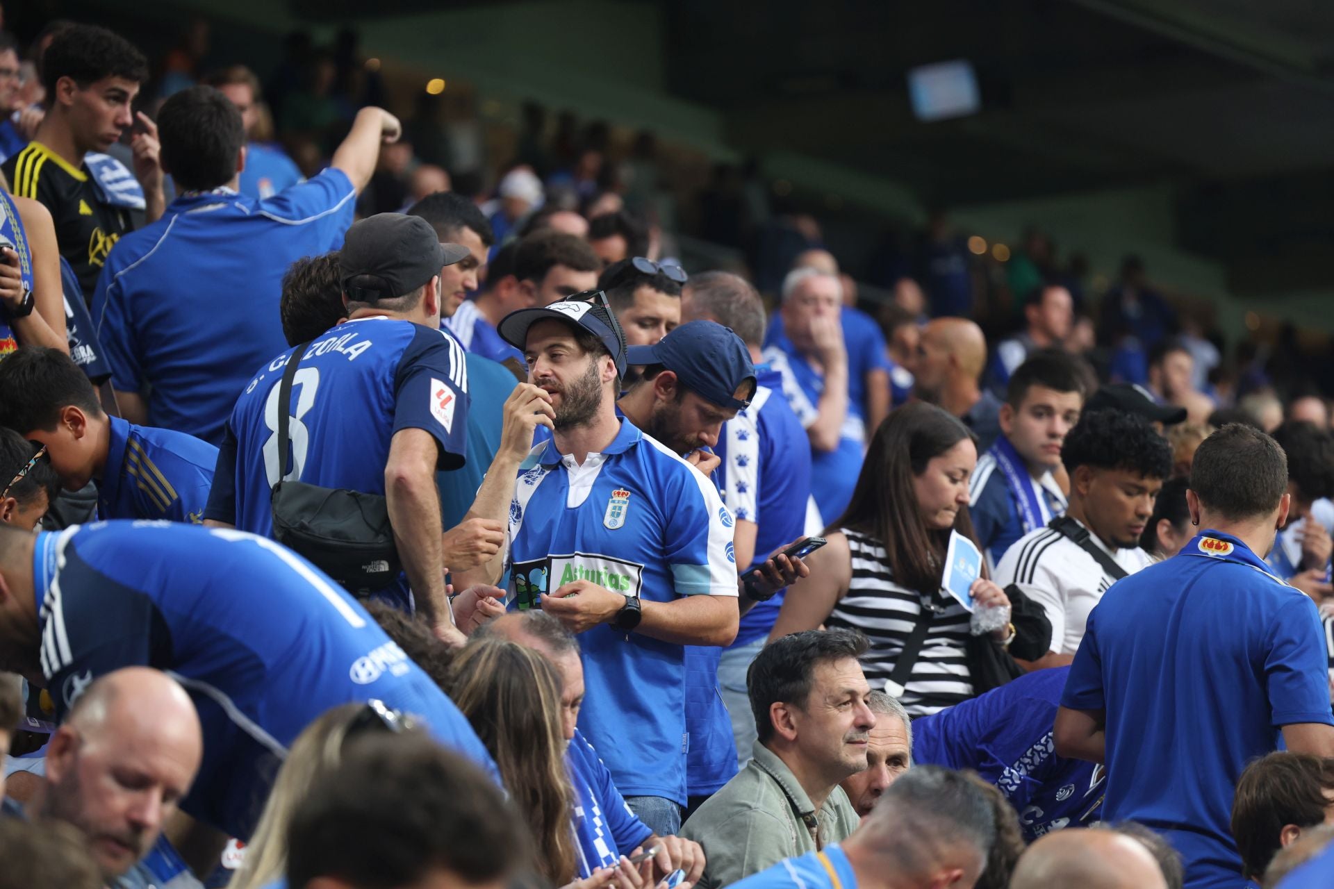 ¿Estuviste en el Real Oviedo - Real Madrid? ¡Búscate!