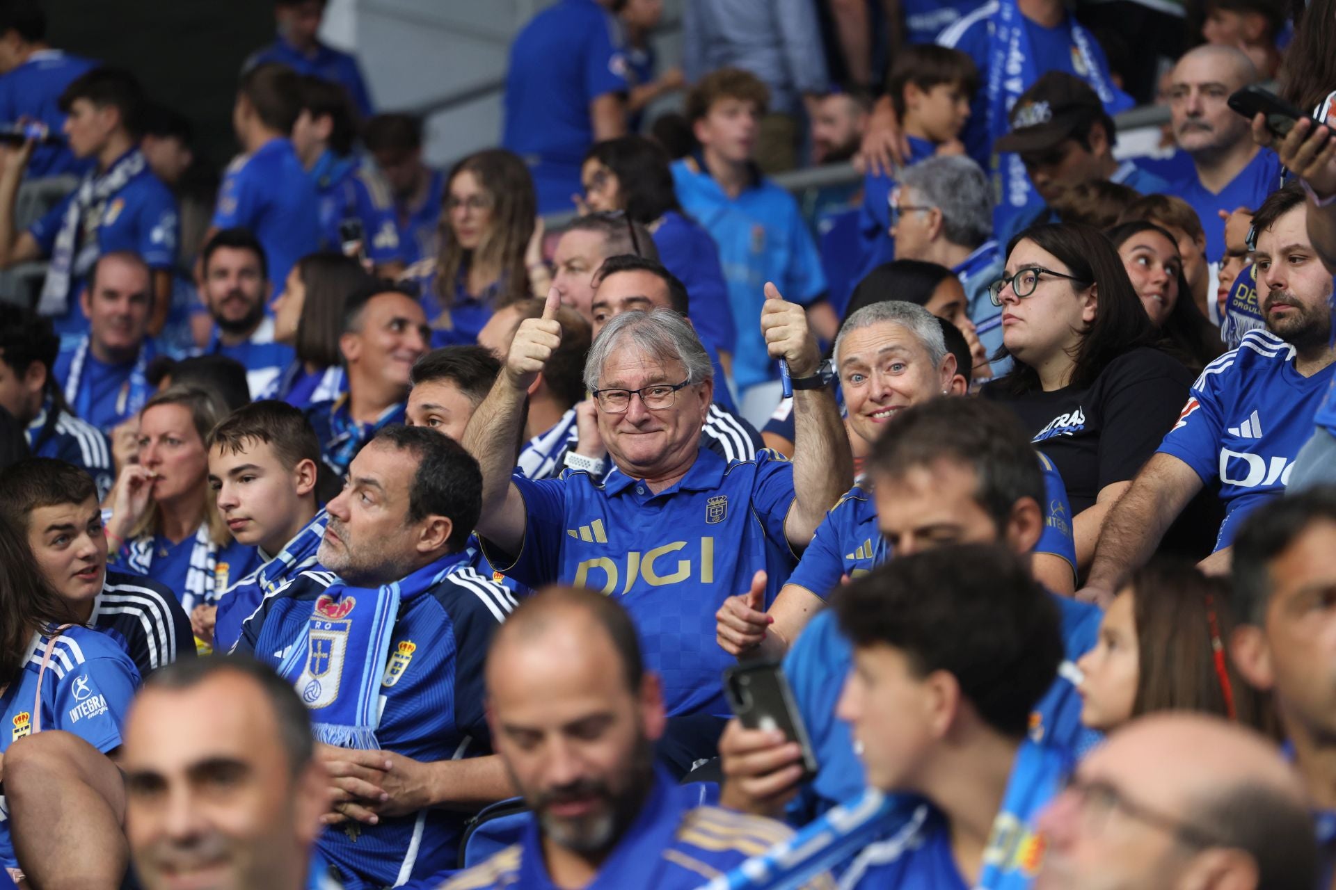 ¿Estuviste en el Real Oviedo - Real Madrid? ¡Búscate!