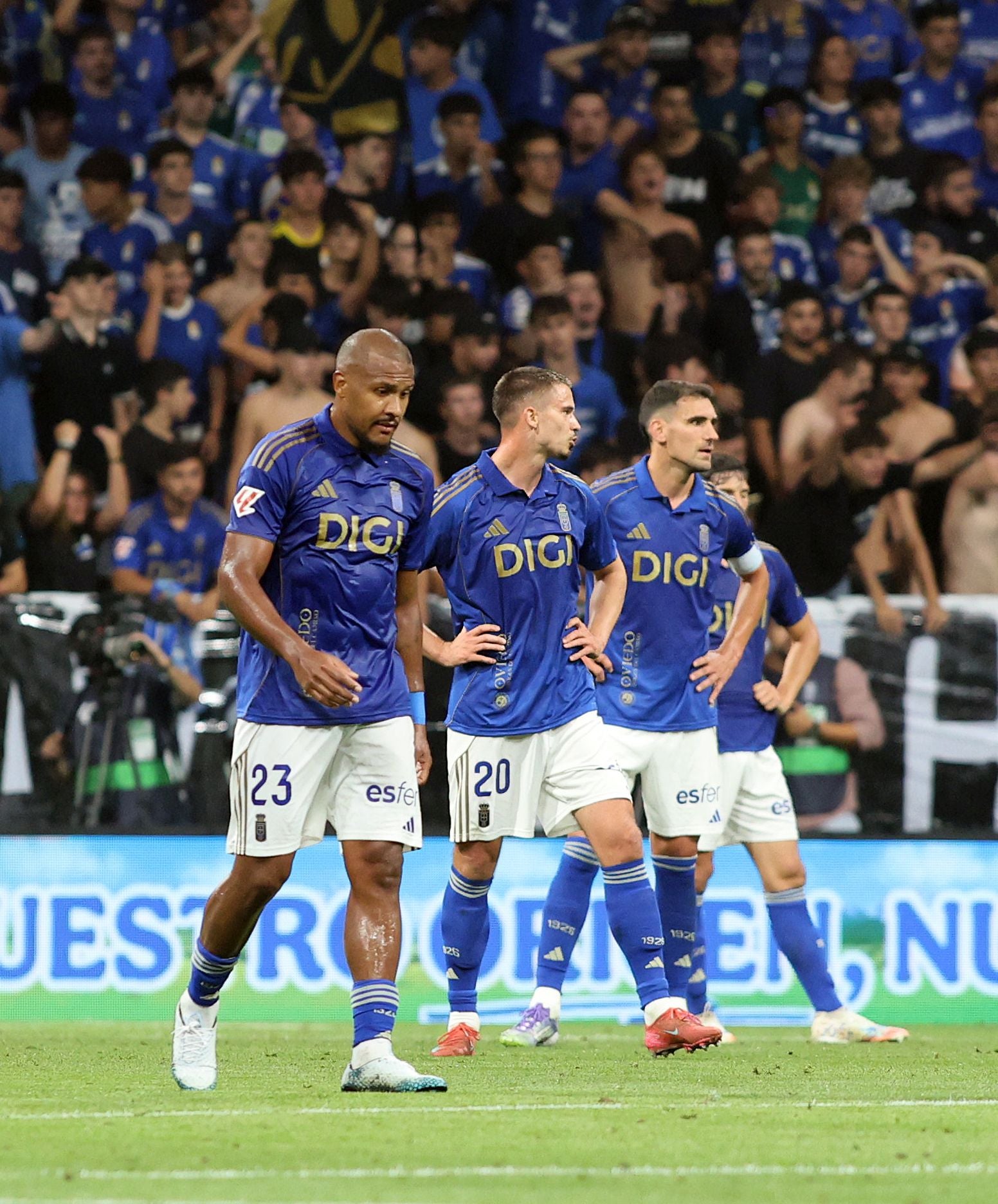 Las mejores jugadas del Real Oviedo - Real Madrid en imágenes