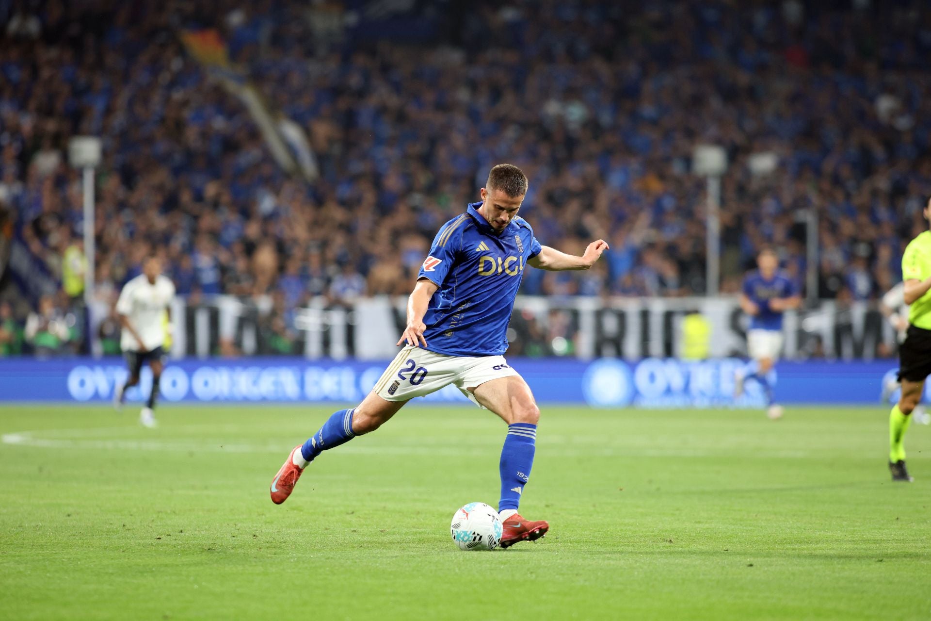 Las mejores jugadas del Real Oviedo - Real Madrid en imágenes