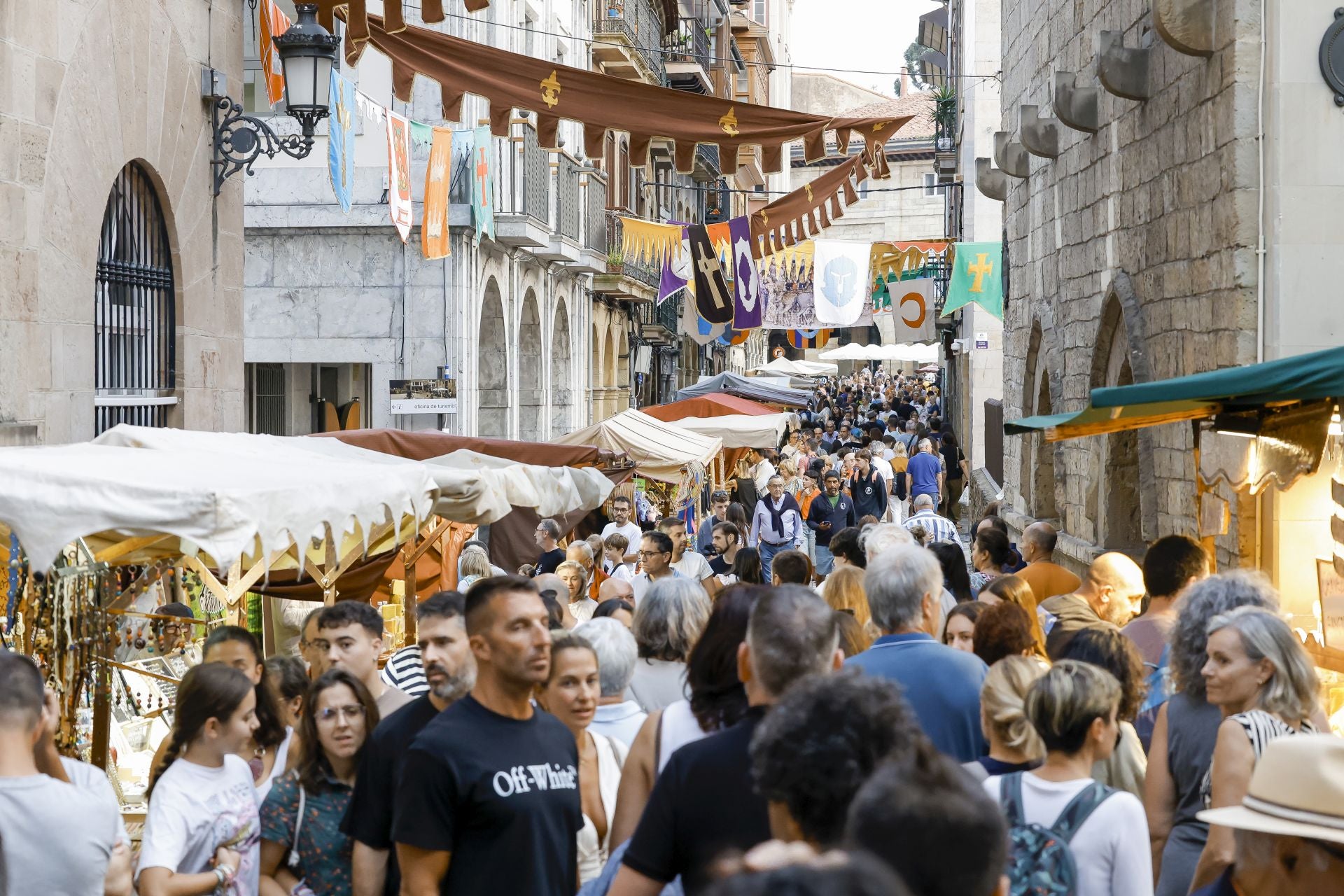 Huecco y el Mercado Medieval arrasan en Avilés