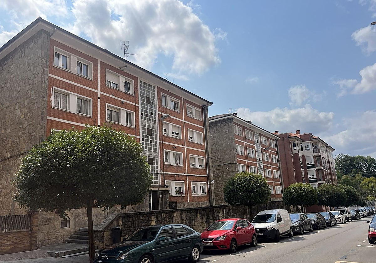 Barrio de El Carmen en La Pola.