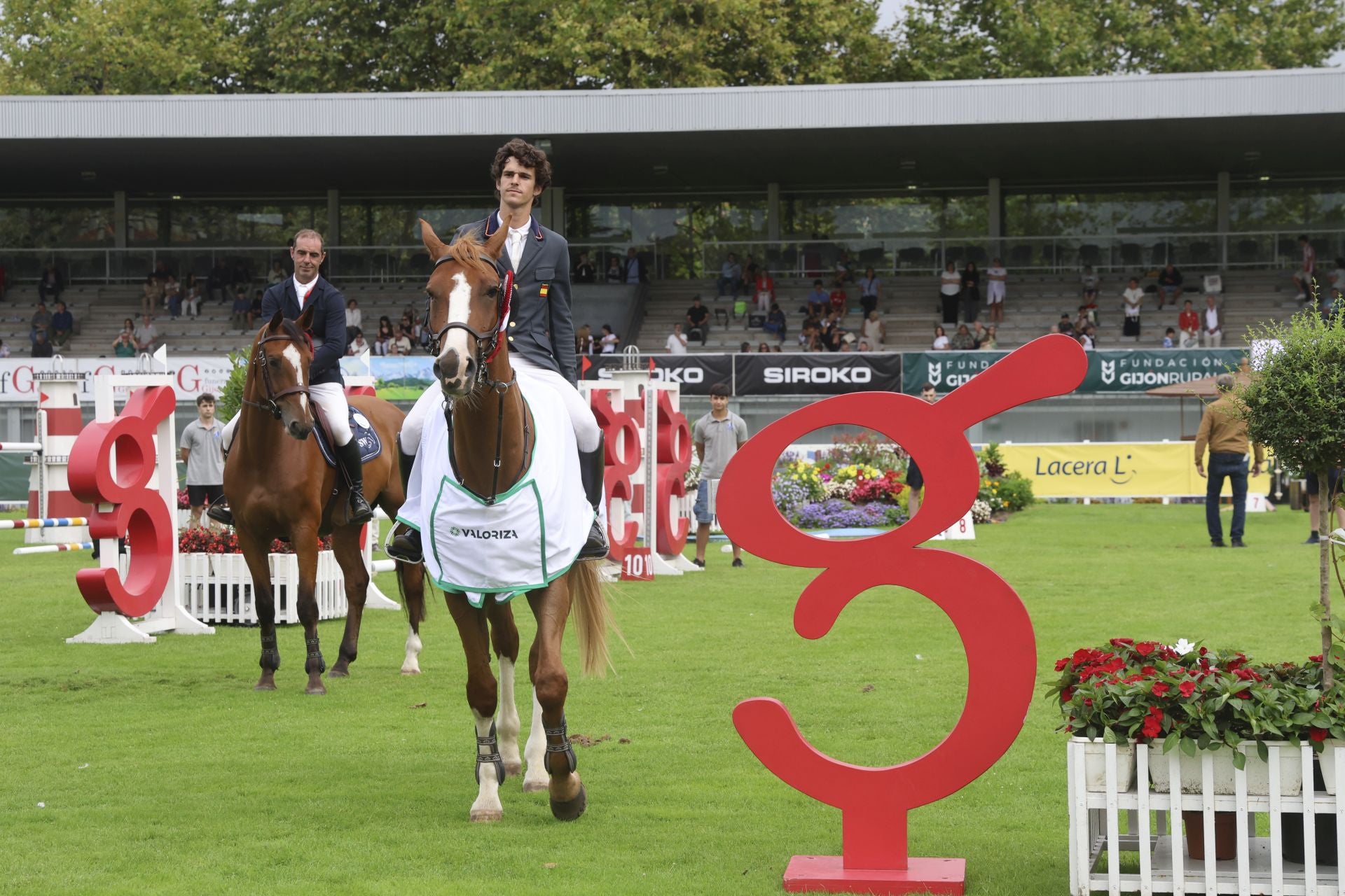 Las fotos que deja el primer día del Hípico en Gijón