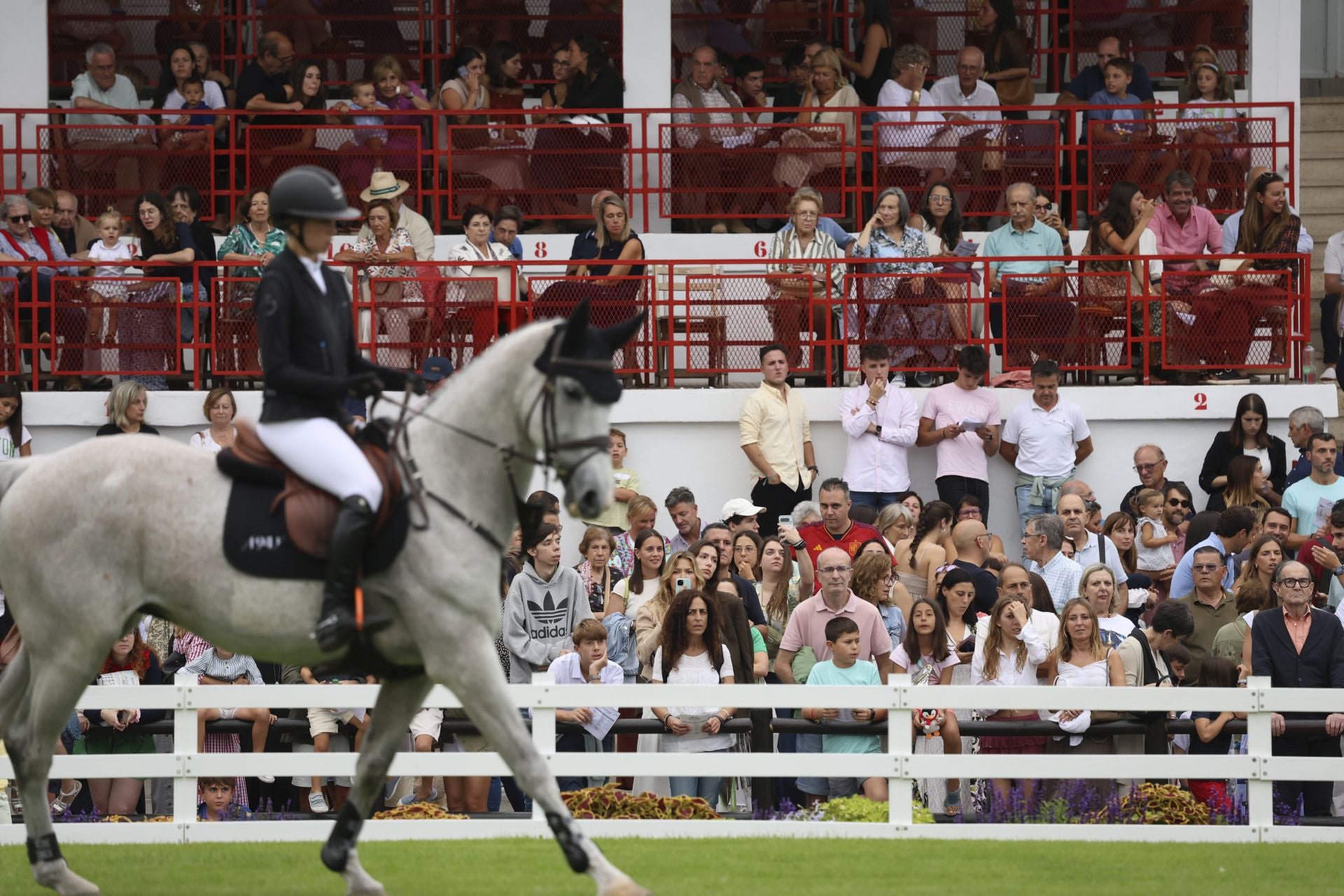 Las fotos que deja el primer día del Hípico en Gijón