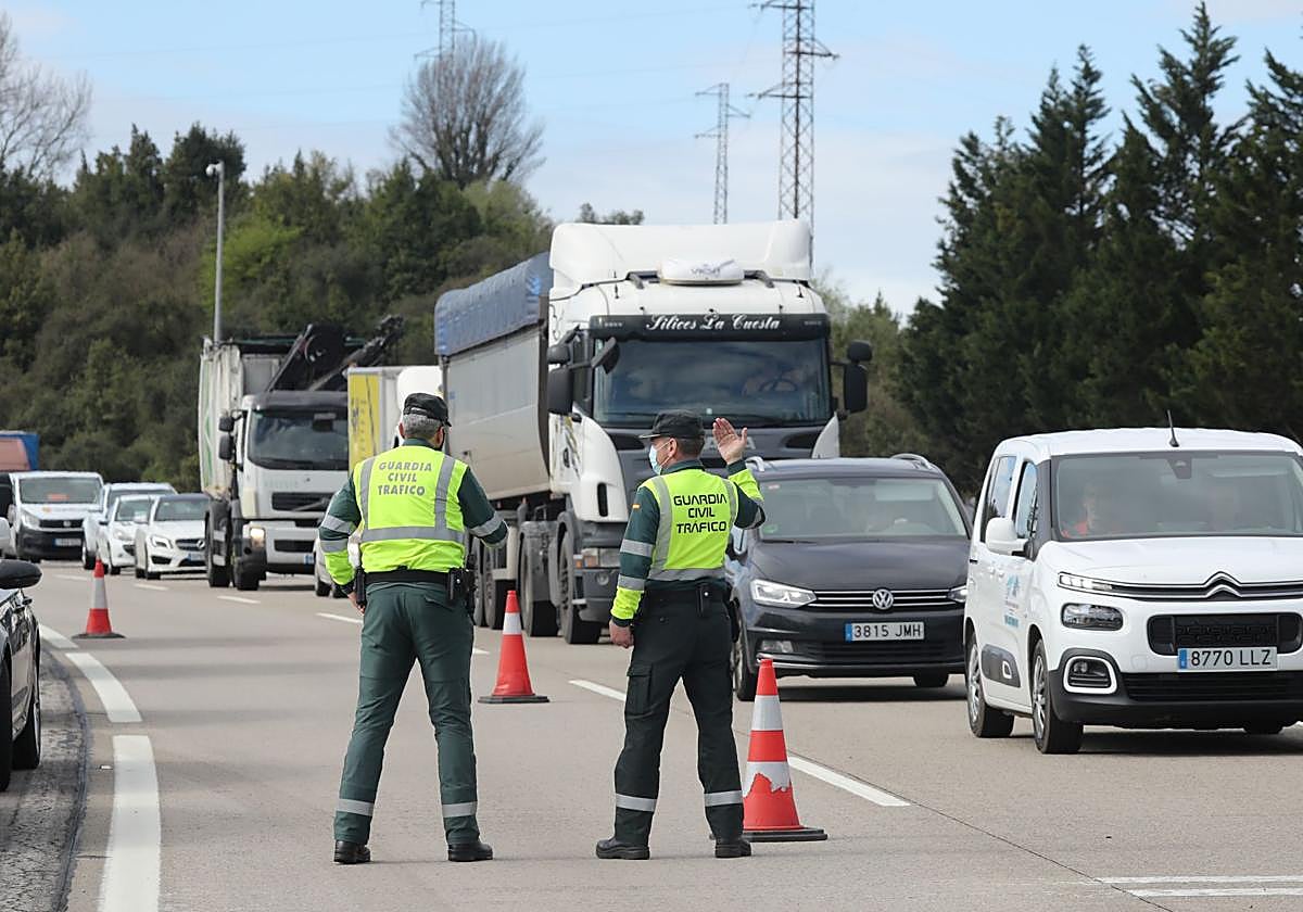 Comienza la operación retorno de la DGT: estas son las peores carreteras y horas para conducir por Asturias