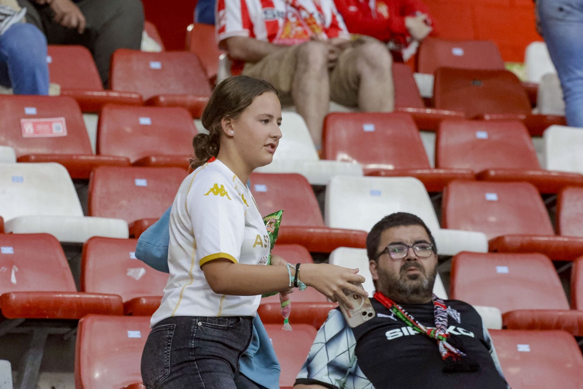 ¿Estuviste en el Sporting de Gijón - Cultural Leonesa? ¡Búscate!