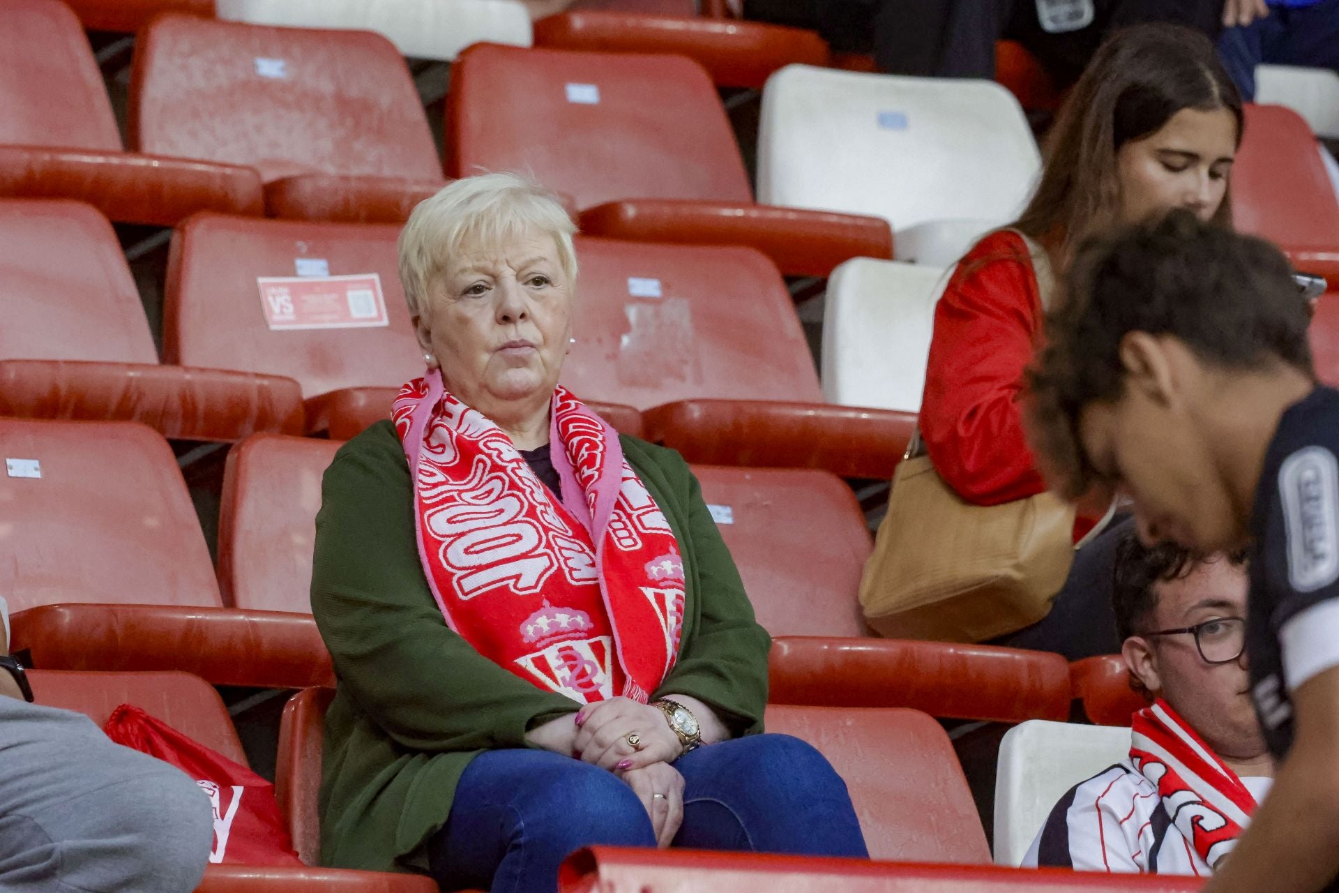 ¿Estuviste en el Sporting de Gijón - Cultural Leonesa? ¡Búscate!