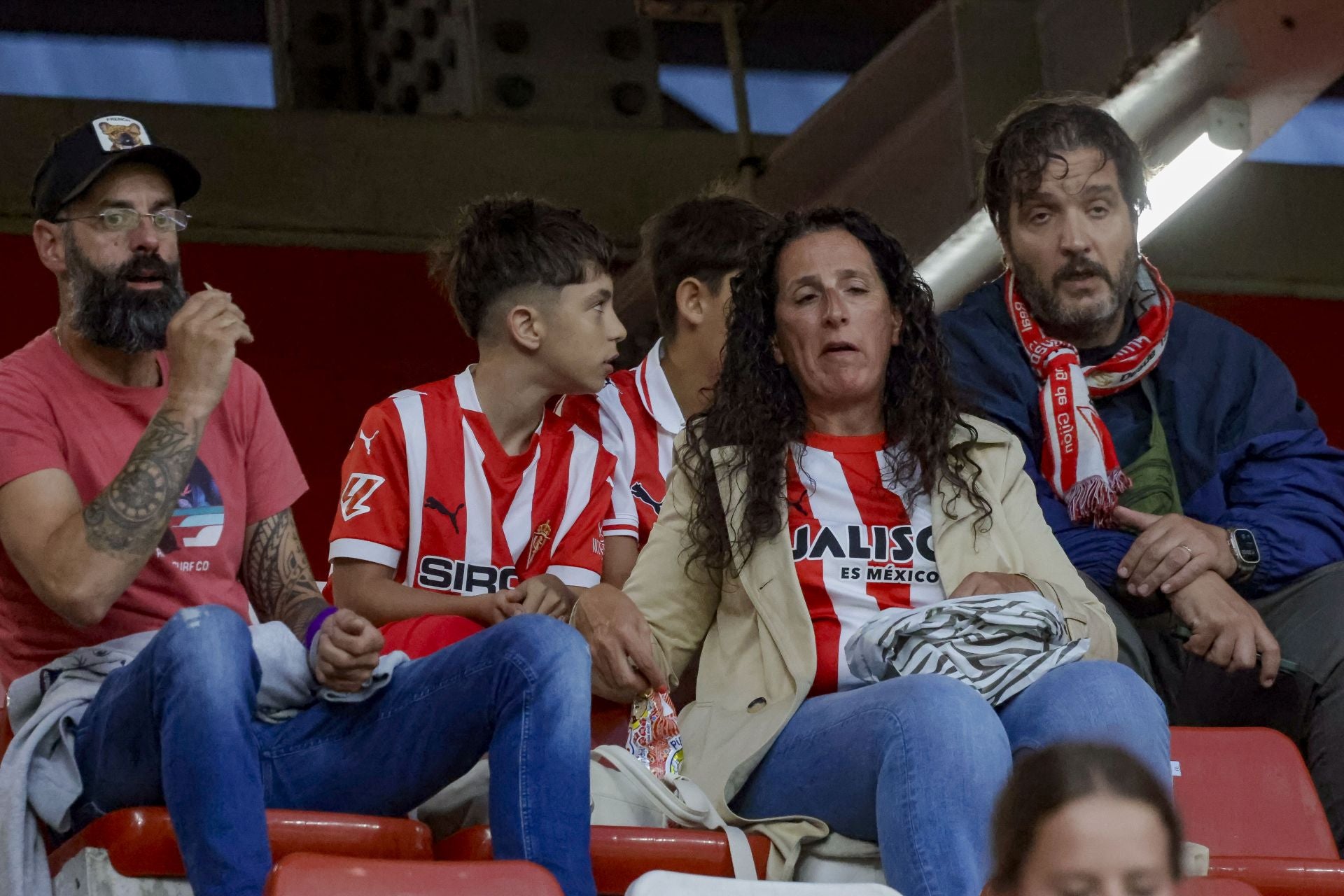 ¿Estuviste en el Sporting de Gijón - Cultural Leonesa? ¡Búscate!