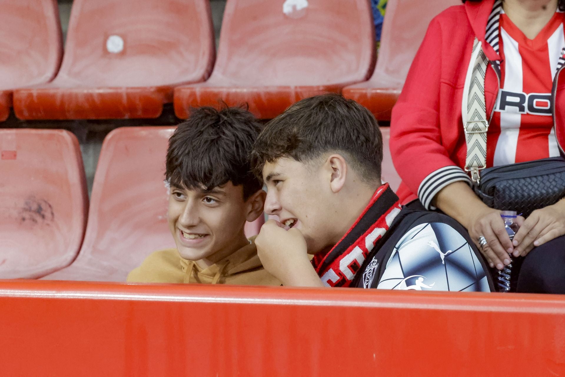 ¿Estuviste en el Sporting de Gijón - Cultural Leonesa? ¡Búscate!
