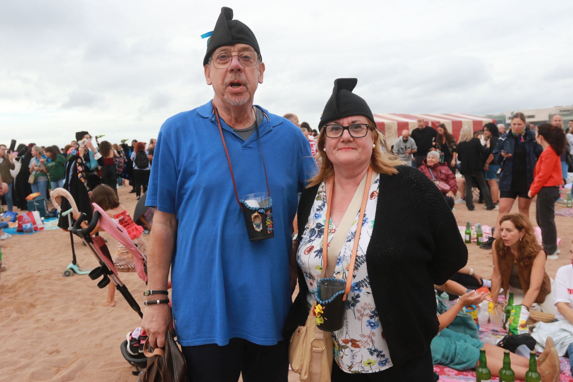 Gijón vuelve a batir el récord de escanciado simultáneo de sidra