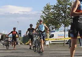 Parte ciclista del Triatón CNSO celebrado el año pasado.