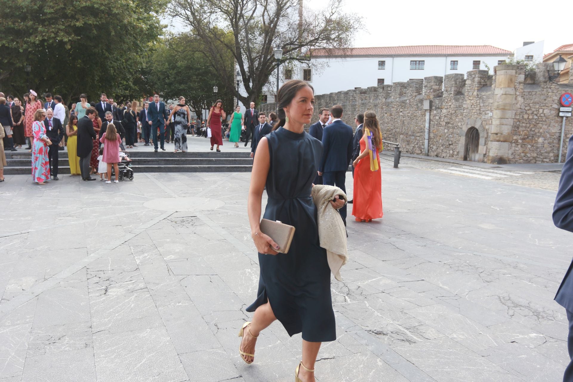 Los invitados a la boda en Gijón de Corín Castro y Javier Barreiro