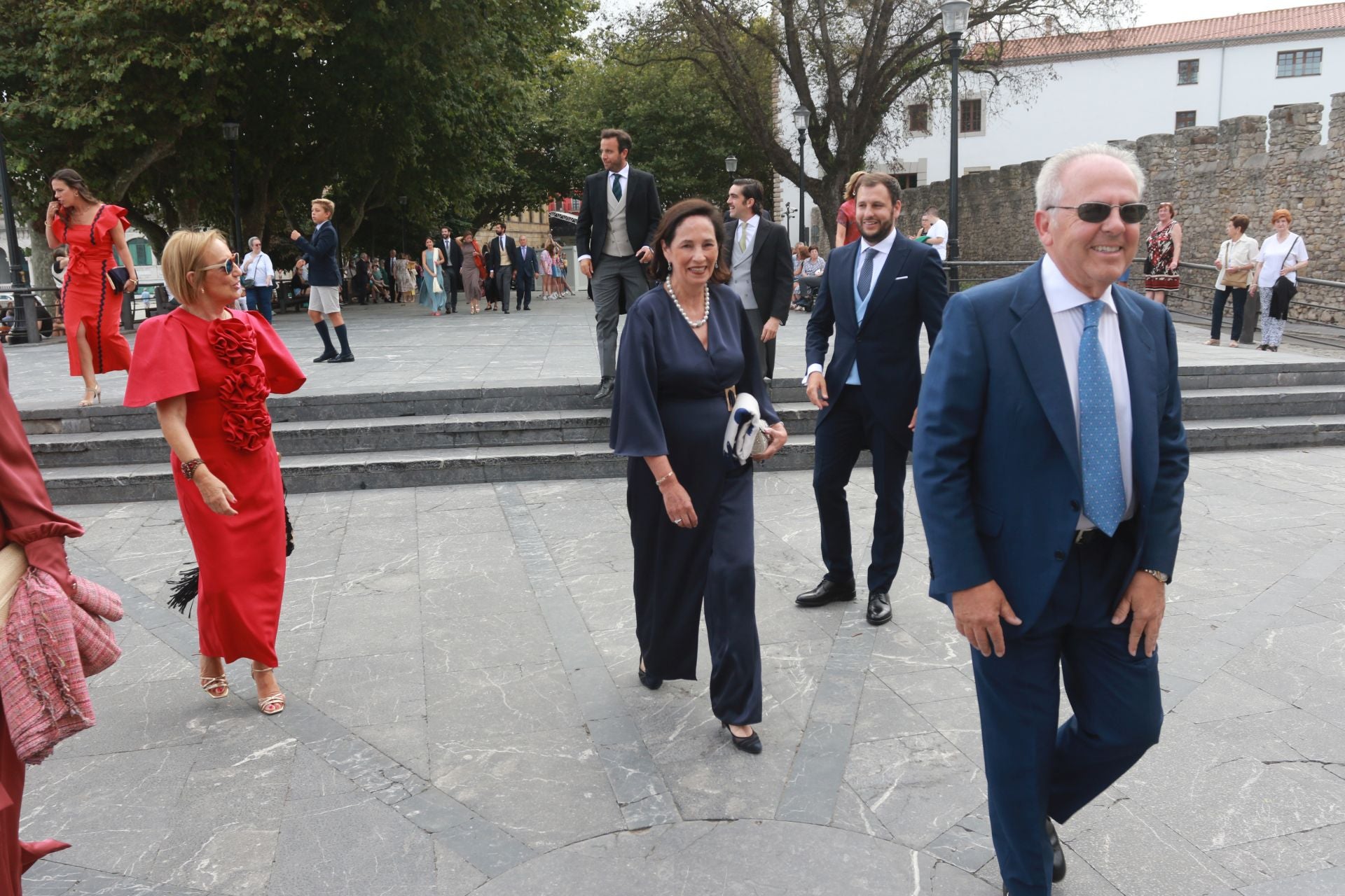 Los invitados a la boda en Gijón de Corín Castro y Javier Barreiro